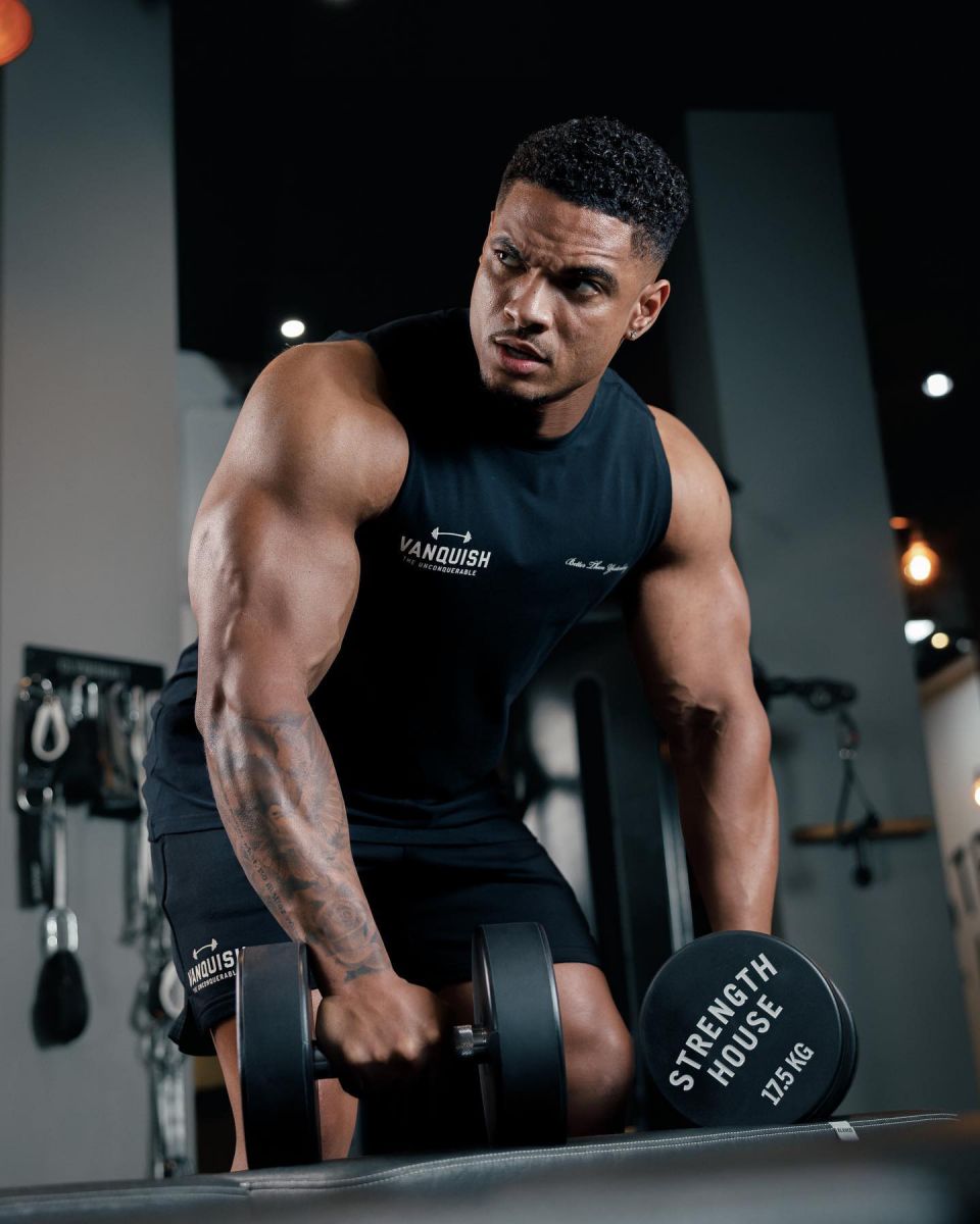 Tanktops gym nam Vanquish Fitness The Unconquerable