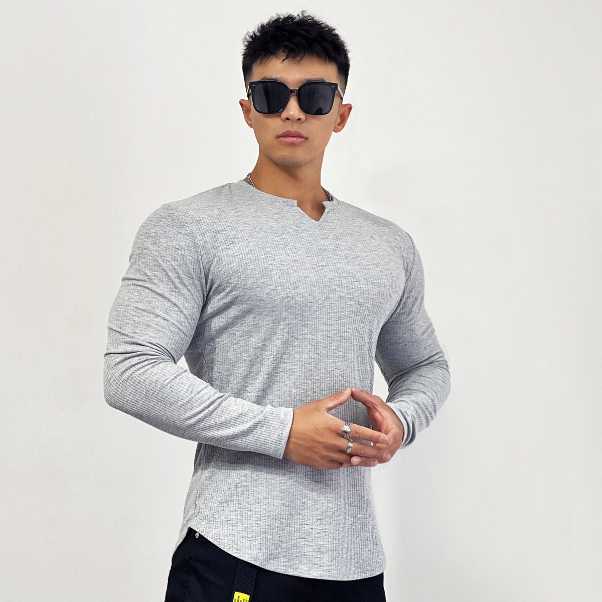 Áo dài tay gym nam thu đông tăm cổ tim