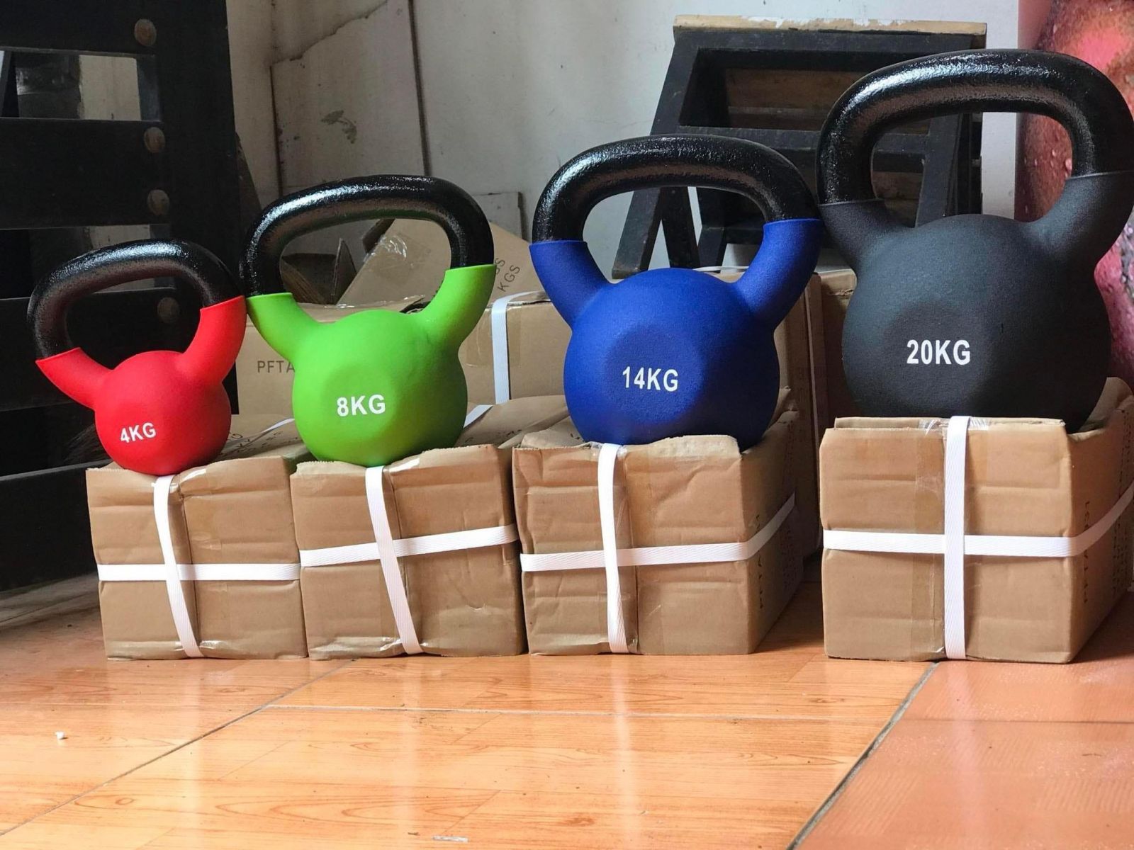 Tạ ấm 16kg